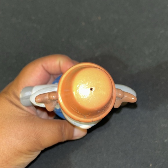 Ceramic cracked pot Moose/deer with Orange Hat and Blue Overalls - Picture 4 of 8